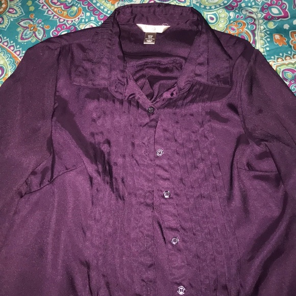 Button up shirt - Picture 2 of 2